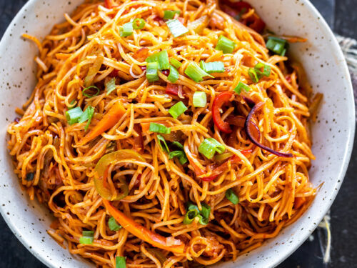 SCHEZWAN VEGETABLE HAKKA NOODLES