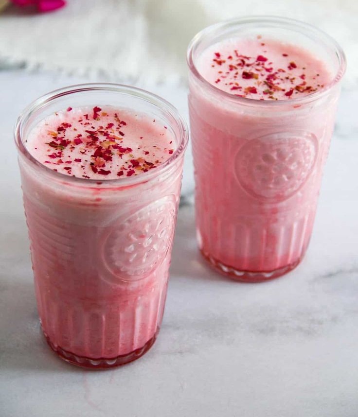 ROSE LASSI